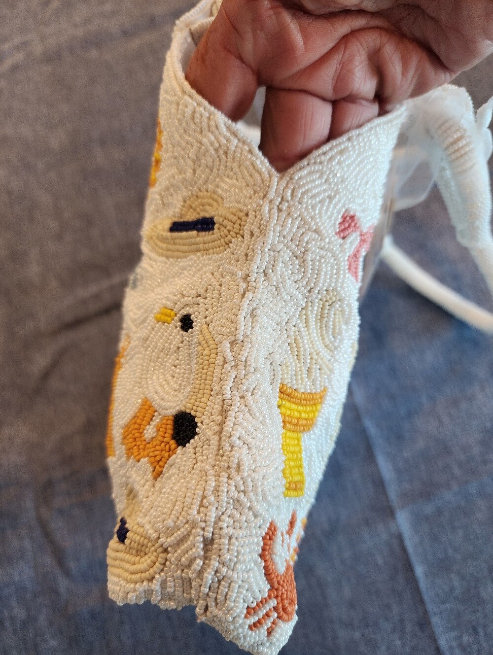 NWT Beaded Beach Motif Bucket Bag - White with Yellow & Green Accents - Picture 8 of 13